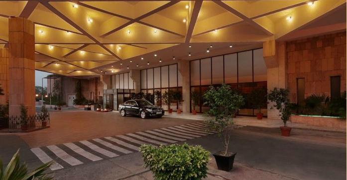 Samrat, Hotel