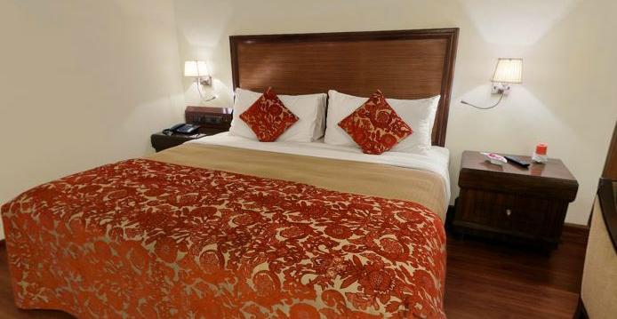 Samrat, Hotel 4*