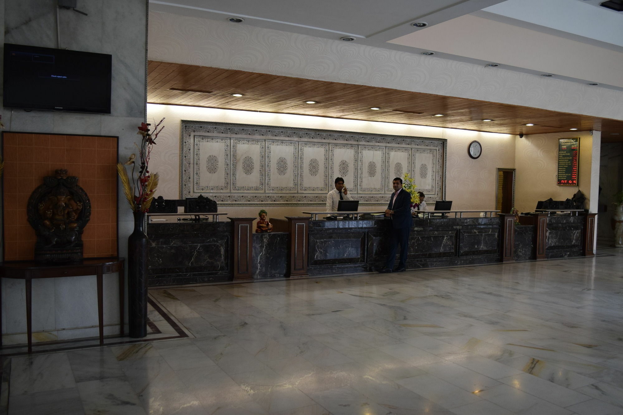 Hotel Samrat, 4*